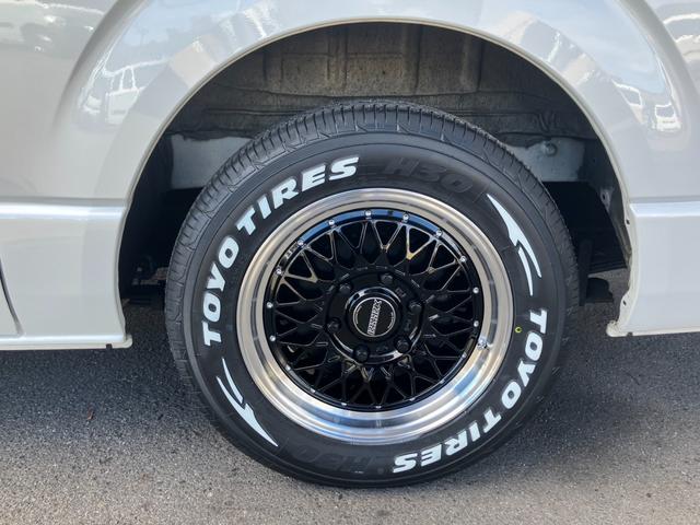 ハイエースバン スーパーGL ダークプライム 大型ナビTV/フリップダウンモニター/ETC/バックカメラ/両側パワースライドドア/スマートキー/LEDヘッドライト/AC100V/ミラーウインカー/社外アルミ/サイドバイザー/フロントスポイラ(25枚目)