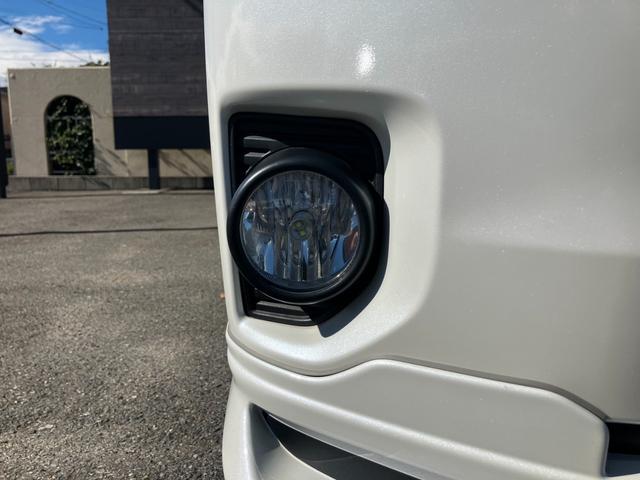 ハイエースバン スーパーGL ダークプライム 大型ナビTV/フリップダウンモニター/ETC/バックカメラ/両側パワースライドドア/スマートキー/LEDヘッドライト/AC100V/ミラーウインカー/社外アルミ/サイドバイザー/フロントスポイラ(28枚目)