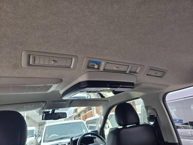ハイエースバン スーパーGL ダークプライム 大型ナビTV/フリップダウンモニター/ETC/バックカメラ/両側パワースライドドア/スマートキー/LEDヘッドライト/AC100V/ミラーウインカー/社外アルミ/サイドバイザー/フロントスポイラ(49枚目)