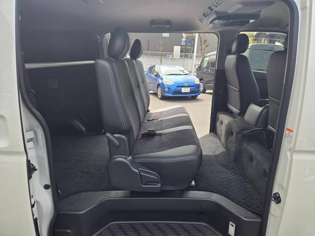 ハイエースバン スーパーGL ダークプライム 大型ナビTV/フリップダウンモニター/ETC/バックカメラ/両側パワースライドドア/スマートキー/LEDヘッドライト/AC100V/ミラーウインカー/社外アルミ/サイドバイザー/フロントスポイラ(51枚目)