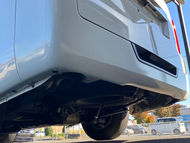 ＮＶ３５０キャラバンバン ロングライダープレミアムＧＸターボプロスタイルパック　ナビＴＶ／アラウンドビューモニタ／ＥＴＣ／フロントスポイラー／ベッドキット／カーゴマット／ＬＥＤヘッドライト／スマートキー＆エンジンプッシュスタート／純正１５ｉｎアルミ／サイドバイザー／エマブレ（38枚目）