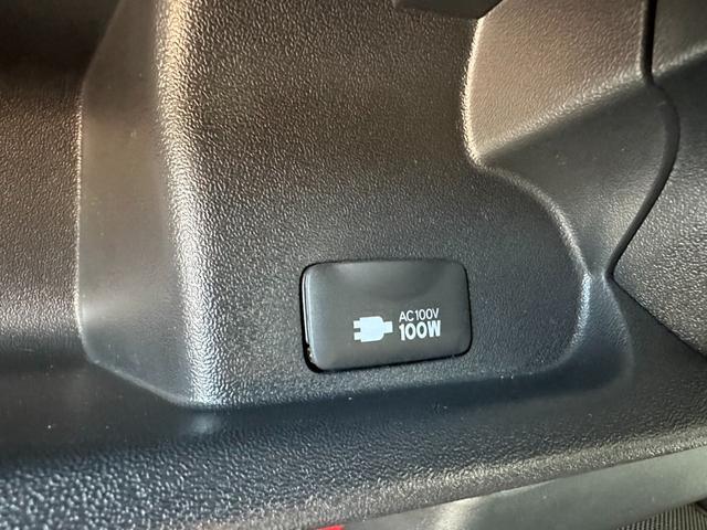 ハイエースバン スーパーＧＬ　ダークプライムＩＩ　ＢＩＧ－Ｘナビ／全方位カメラ／デジタルインナミラー／両側パワスラ／ベッドキット／ＧＲ８コンソール／天吊りモニター（46枚目）