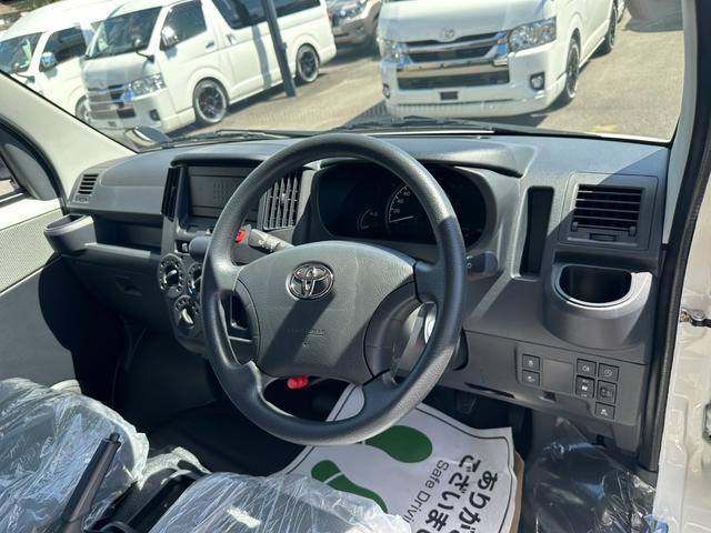 タウンエースバン GL 4WD/トヨタセーフティセンス/コーナーセンサー/アイドリングストップ/キーレスエントリー/Wエアバッグ/パワーウインドウ/横滑り防止装置/ヘッドライトレベライザー/純正ホイール/登録済未使用車(44枚目)