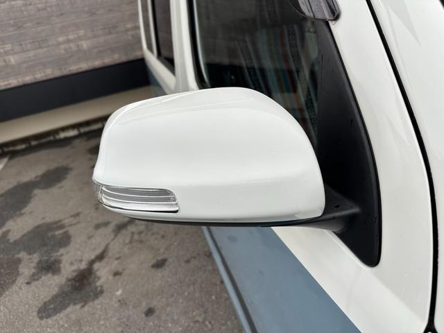 タウンエースバン GL アルトピアーノ ディスプレイオーディオ/バックカメラ/外部電源ソケット/可変式リアシート/サイドバイザー/キーレスエントリー/セーフティーセンス/Wエアバック/LED天井照明/電動格納ドアミラー/純正換気ファン(33枚目)