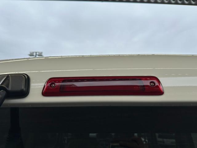 タウンエースバン GL アルトピアーノ ディスプレイオーディオ/バックカメラ/外部電源ソケット/可変式リアシート/サイドバイザー/キーレスエントリー/セーフティーセンス/Wエアバック/LED天井照明/電動格納ドアミラー/純正換気ファン(39枚目)