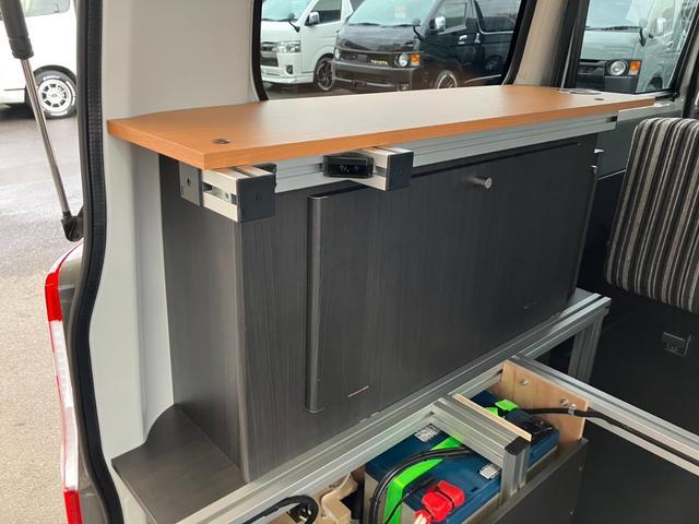 タウンエースバン GL アルトピアーノ ディスプレイオーディオ/バックカメラ/外部電源ソケット/可変式リアシート/サイドバイザー/キーレスエントリー/セーフティーセンス/Wエアバック/LED天井照明/電動格納ドアミラー/純正換気ファン(55枚目)