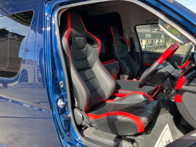 ハイエースバン ＤＸ　ＧＬパッケージ　ＢＩＧＸナビ／全方位モニター／天吊モニタ／１７ｉｎアルミ／ローダウン／ベッドキット／ＬＥＤヘッド／コーナーソナー（17枚目）