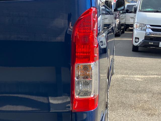 ハイエースバン ＤＸ　ＧＬパッケージ　ＢＩＧＸナビ／全方位モニター／天吊モニタ／１７ｉｎアルミ／ローダウン／ベッドキット／ＬＥＤヘッド／コーナーソナー（39枚目）