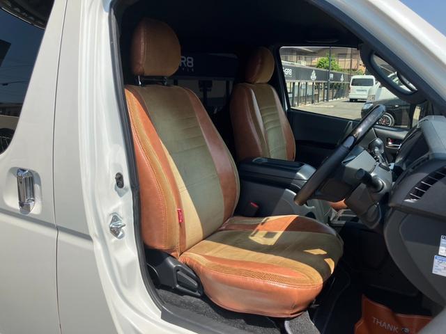 ハイエースバン スーパーＧＬ　ダークプライムＩＩ　丸目ヘッドライトカスタム／ナビＴＶ／全方位カメラ／デジタルインナーミラー／リアモニタ／ベッドキット／スマートキー（16枚目）