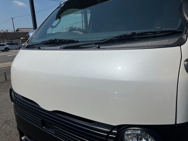 ハイエースバン スーパーＧＬ　ダークプライムＩＩ　丸目ヘッドライトカスタム／ナビＴＶ／全方位カメラ／デジタルインナーミラー／リアモニタ／ベッドキット／スマートキー（26枚目）