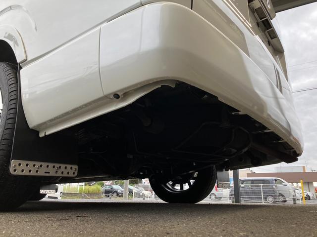 ハイエースワゴン GL 4WD/BIG-Xナビ/Bカメラ/天吊りモニタ/4列10人乗/社外アルミ/スマートキー/パワスラ/ベッドキット(38枚目)