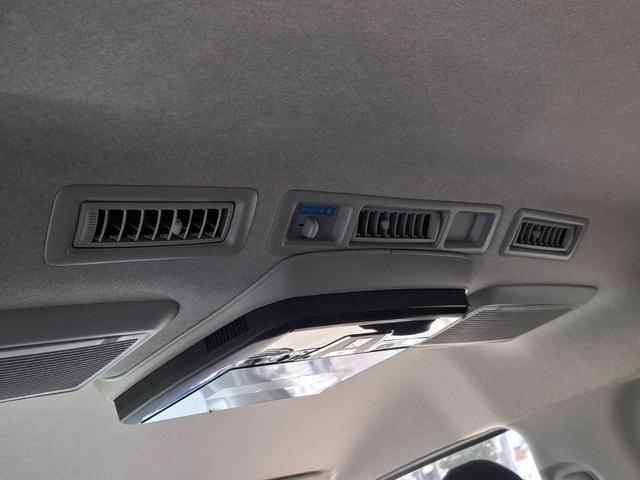 ハイエースワゴン GL 4WD/BIG-Xナビ/Bカメラ/天吊りモニタ/4列10人乗/社外アルミ/スマートキー/パワスラ/ベッドキット(52枚目)