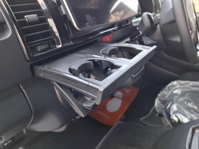 ハイエースバン ロングスーパーGL ダークプライムS 4WD/ユーチューブ100万カスタム企画車両/登録済未使用/寒冷地/全方位カメラ/デジタルミラー/パワスラ/スマートキ/LEDヘッド/UIベッドキット(51枚目)