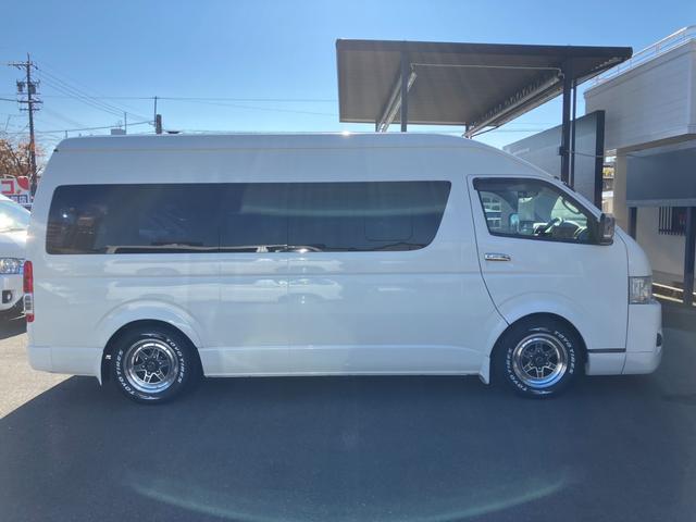 ハイエースバン ＳロングワイドＤＸ　ＧＬパッケージ　４ＷＤ／ハイルーフ５人乗／ナビＴＶ／Ｂカメラ／天吊モニタ／天井スピーカー／社外アルミ／ＧＲ８エアロ／ベッドキット（24枚目）