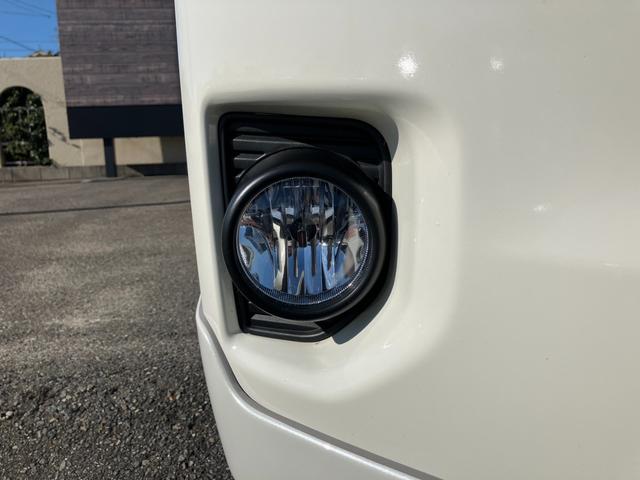 ハイエースバン ＳロングワイドＤＸ　ＧＬパッケージ　４ＷＤ／ハイルーフ５人乗／ナビＴＶ／Ｂカメラ／天吊モニタ／天井スピーカー／社外アルミ／ＧＲ８エアロ／ベッドキット（31枚目）