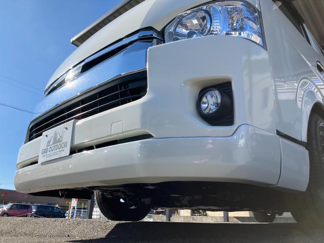 ハイエースバン ＳロングワイドＤＸ　ＧＬパッケージ　４ＷＤ／ハイルーフ５人乗／ナビＴＶ／Ｂカメラ／天吊モニタ／天井スピーカー／社外アルミ／ＧＲ８エアロ／ベッドキット（36枚目）