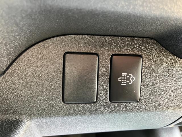 ハイエースバン ＳロングワイドＤＸ　ＧＬパッケージ　４ＷＤ／ハイルーフ５人乗／ナビＴＶ／Ｂカメラ／天吊モニタ／天井スピーカー／社外アルミ／ＧＲ８エアロ／ベッドキット（51枚目）