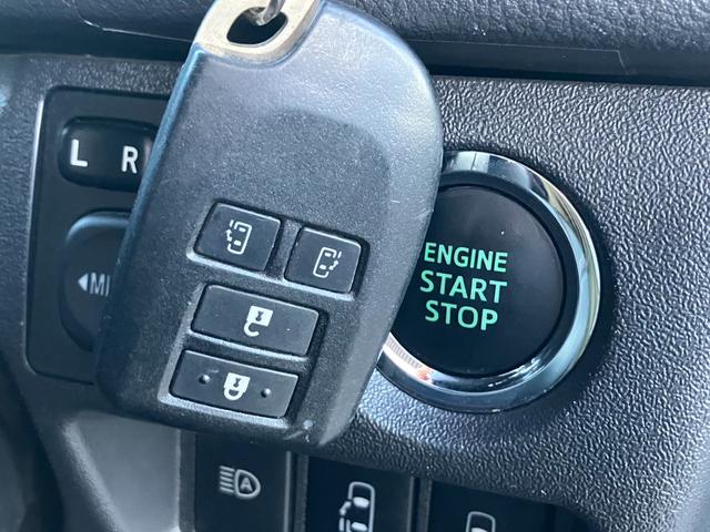 ハイエースバン スーパーGL ダークプライムII BIG-XナビTV/全方位カメラ/デジタルインナーミラー/社外アルミ/フロントエアロ/ベッドキット/両側パワスラ(19枚目)