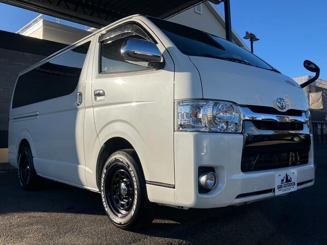 ハイエースバン スーパーGL 50TH アニバーサリーリミテッド 50thアニバーサリー/GR8テールランプ/レザー調シートカバー/純正7インチナビ/両側パワースライドドア/LEDヘッドライト/トヨタセーフティセンス/助手席エアバッグ/AC100V/カーゴマット(9枚目)