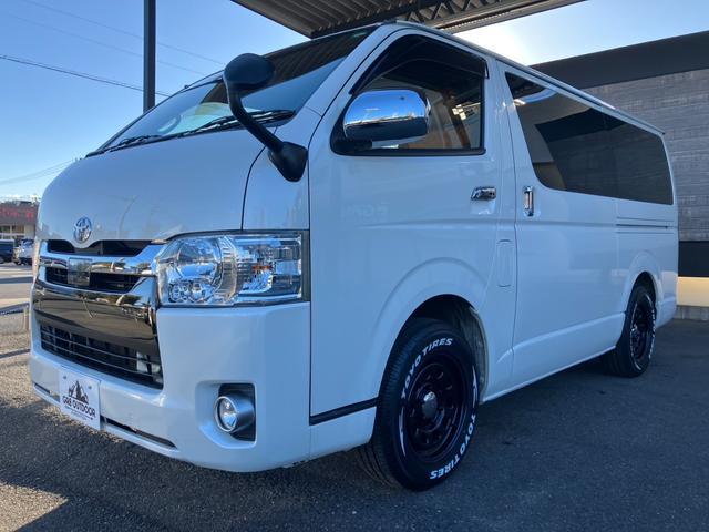 ハイエースバン スーパーGL 50TH アニバーサリーリミテッド 50thアニバーサリー/GR8テールランプ/レザー調シートカバー/純正7インチナビ/両側パワースライドドア/LEDヘッドライト/トヨタセーフティセンス/助手席エアバッグ/AC100V/カーゴマット(10枚目)