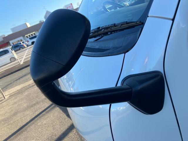 ハイエースバン スーパーGL 50TH アニバーサリーリミテッド 50thアニバーサリー/GR8テールランプ/レザー調シートカバー/純正7インチナビ/両側パワースライドドア/LEDヘッドライト/トヨタセーフティセンス/助手席エアバッグ/AC100V/カーゴマット(30枚目)