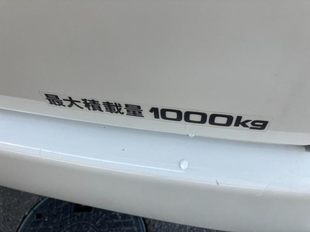 ハイエースバン スーパーGL 50TH アニバーサリーリミテッド 50thアニバーサリー/GR8テールランプ/レザー調シートカバー/純正7インチナビ/両側パワースライドドア/LEDヘッドライト/トヨタセーフティセンス/助手席エアバッグ/AC100V/カーゴマット(39枚目)