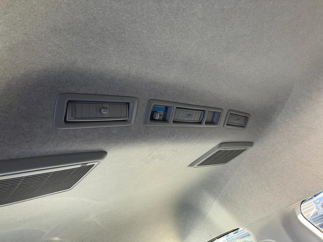 ハイエースワゴン グランドキャビン　４ＷＤ／登録済未使用／３列１０人乗／デジタルミラー／Ｂカメラ／コーナーソナー／ＬＥＤヘッド／スマートキ／パワスラ（52枚目）