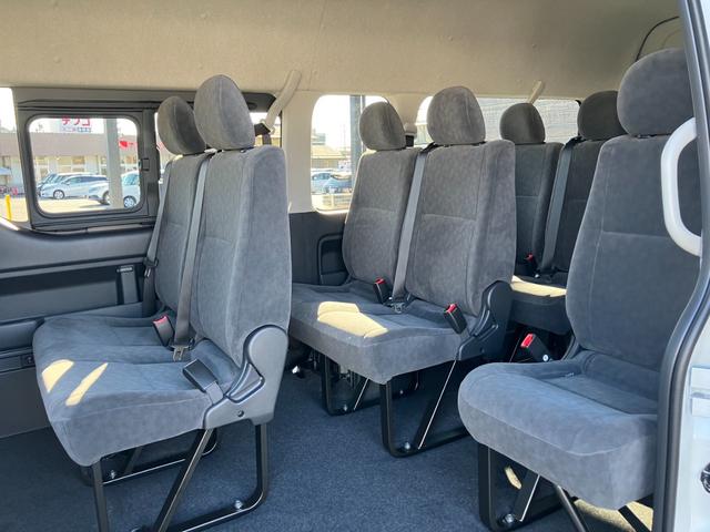 ハイエースワゴン グランドキャビン　４ＷＤ／登録済未使用／３列１０人乗／デジタルミラー／Ｂカメラ／コーナーソナー／ＬＥＤヘッド／スマートキ／パワスラ（53枚目）