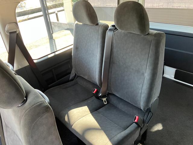 ハイエースワゴン グランドキャビン　４ＷＤ／登録済未使用／３列１０人乗／デジタルミラー／Ｂカメラ／コーナーソナー／ＬＥＤヘッド／スマートキ／パワスラ（55枚目）