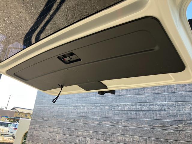 ハイエースバン ロングワイドスーパーＧＬ　ダークプライムＩＩ　１オーナー／ナビＴＶ／Ｂカメラ／ＥＴＣ／ベッドキット／モデリスタフロントスポイラー／社外アルミ／ＬＥＤヘッドライト／スマートキー＆プッシュスタート／サイドバイザー／セーフティセンス／フォグランプ（60枚目）