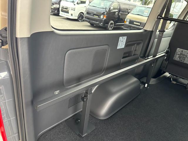 ハイエースバン ロングワイドスーパーGL 1オーナー/GR8ベッドキット/両側パワースライドドア/ナビTV/全方位カメラ/デジタルインナーミラ/スマートキー&プッシュスタート/LEDヘッドライト/AC100V電源/トヨタセーフティセンス(58枚目)