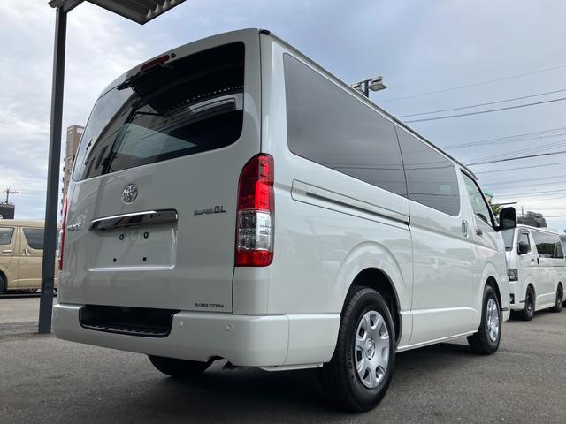 ハイエースバン スーパーＧＬ　ダークプライムＩＩ　パノラミックビューモニター／両側パワースライドドア／スマートキー＆プッシュスタート／ＬＥＤヘッドライト／Ｗエアバック／ＡＣ１００Ｖ電源／クリアランスコーナーソナー／セーフティセンス／フォグランプ（11枚目）