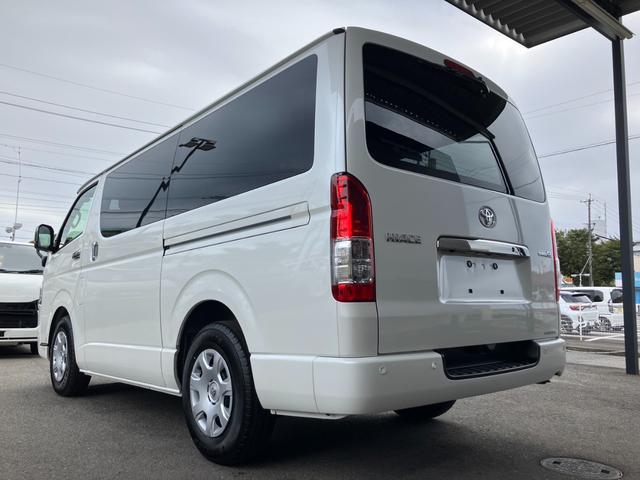 ハイエースバン スーパーＧＬ　ダークプライムＩＩ　パノラミックビューモニター／両側パワースライドドア／スマートキー＆プッシュスタート／ＬＥＤヘッドライト／Ｗエアバック／ＡＣ１００Ｖ電源／クリアランスコーナーソナー／セーフティセンス／フォグランプ（12枚目）