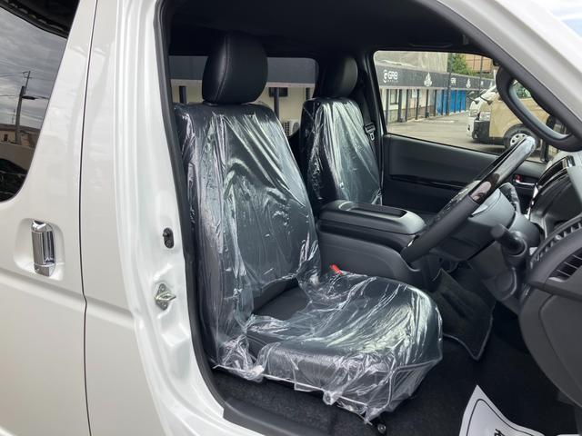ハイエースバン スーパーＧＬ　ダークプライムＩＩ　パノラミックビューモニター／両側パワースライドドア／スマートキー＆プッシュスタート／ＬＥＤヘッドライト／Ｗエアバック／ＡＣ１００Ｖ電源／クリアランスコーナーソナー／セーフティセンス／フォグランプ（17枚目）