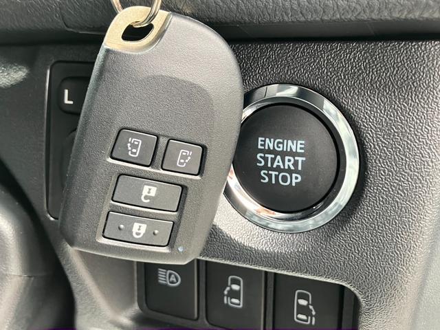 ハイエースバン スーパーＧＬ　ダークプライムＩＩ　パノラミックビューモニター／両側パワースライドドア／スマートキー＆プッシュスタート／ＬＥＤヘッドライト／Ｗエアバック／ＡＣ１００Ｖ電源／クリアランスコーナーソナー／セーフティセンス／フォグランプ（19枚目）