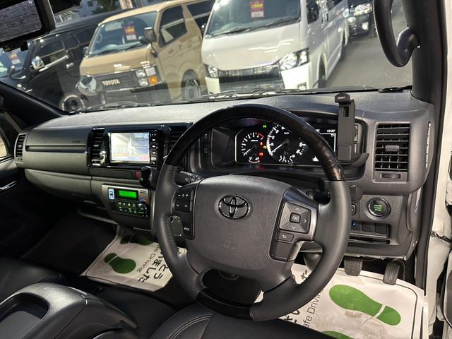 ハイエースバン スーパーGL ダークプライムII ナビTV/全方位カメラ/天吊りモニター/ベッドキット/荷室カーゴマット/フロントスポイラー/17inアルミ/ローダウン/ETC/AC100V電源/Wエアバック/LEDヘッドライト/サイドバイザー(43枚目)