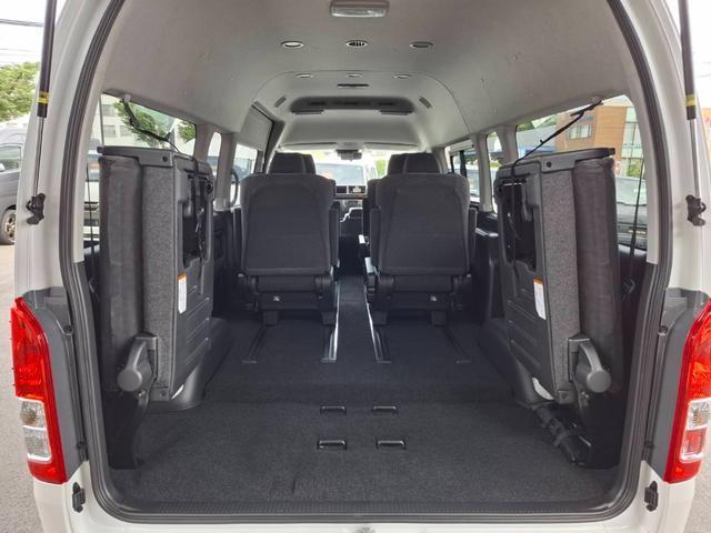 ハイエースワゴン グランドキャビン　ファインテックツアラー　ファインテックツアラー／登録済未使用車／すぐ納車／４列１０人乗り／全方位カメラ／デジタルミラー／キャプテンシート（20枚目）