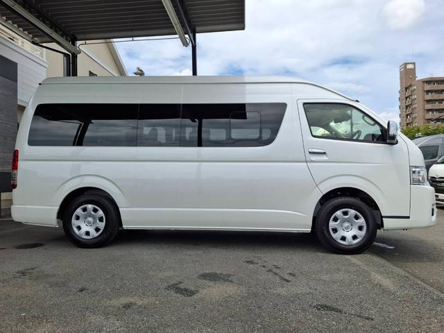 ハイエースワゴン グランドキャビン　ファインテックツアラー　ファインテックツアラー／登録済未使用車／すぐ納車／４列１０人乗り／全方位カメラ／デジタルミラー／キャプテンシート（23枚目）
