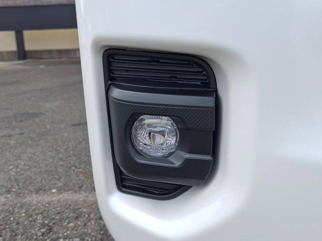 ハイエースワゴン グランドキャビン　ファインテックツアラー　ファインテックツアラー／登録済未使用車／すぐ納車／４列１０人乗り／全方位カメラ／デジタルミラー／キャプテンシート（32枚目）