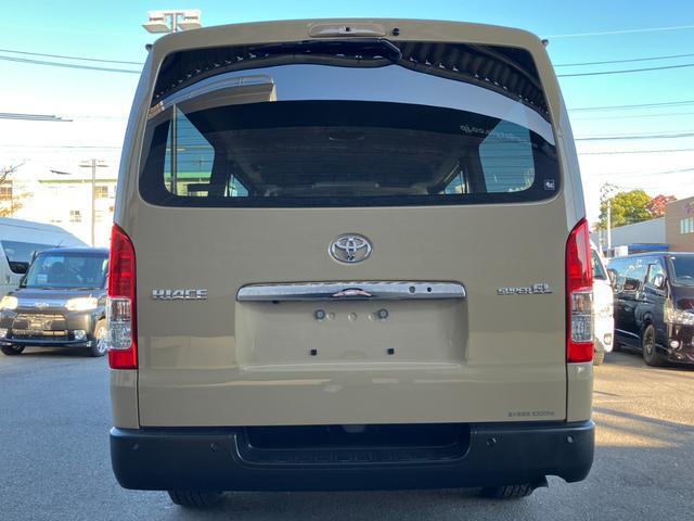 ハイエースバン ロングスーパーＧＬ　アースカラーパッケージ　４ＷＤ／丸目ヘッドライト／ＧＲ８インテリアカスタム／ＢＩＧ－Ｘナビ／全方位カメラ／両側パワスラ／丸目ヘッドライト（10枚目）