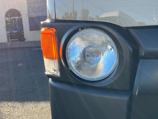 ハイエースバン ロングスーパーＧＬ　アースカラーパッケージ　４ＷＤ／丸目ヘッドライト／ＧＲ８インテリアカスタム／ＢＩＧ－Ｘナビ／全方位カメラ／両側パワスラ／丸目ヘッドライト（31枚目）