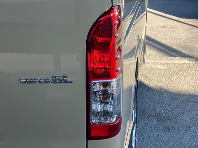 ハイエースバン ロングスーパーＧＬ　アースカラーパッケージ　４ＷＤ／丸目ヘッドライト／ＧＲ８インテリアカスタム／ＢＩＧ－Ｘナビ／全方位カメラ／両側パワスラ／丸目ヘッドライト（39枚目）