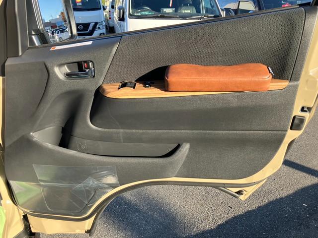 ハイエースバン ロングスーパーＧＬ　アースカラーパッケージ　４ＷＤ／丸目ヘッドライト／ＧＲ８インテリアカスタム／ＢＩＧ－Ｘナビ／全方位カメラ／両側パワスラ／丸目ヘッドライト（42枚目）