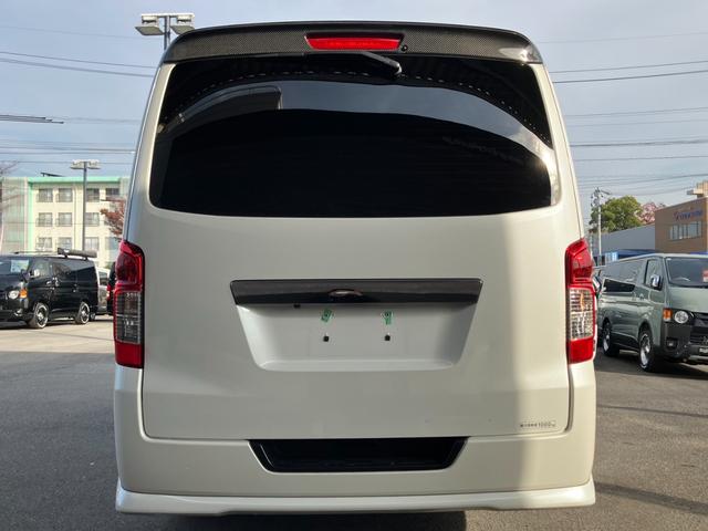 NV350キャラバンバン ロングライダープレミアムGXターボ ナビTV/バックモニター/ETC車載器/フルエアロ/エマージェンシーブレーキ/ローダウン/社外アルミ/デイライト/HIDヘッドライト/ベッドキット/サイドバイザー/スマートキー&プッシュスタート(22枚目)