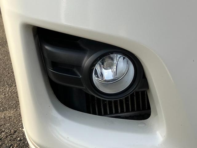 NV350キャラバンバン ロングライダープレミアムGXターボ ナビTV/バックモニター/ETC車載器/フルエアロ/エマージェンシーブレーキ/ローダウン/社外アルミ/デイライト/HIDヘッドライト/ベッドキット/サイドバイザー/スマートキー&プッシュスタート(31枚目)