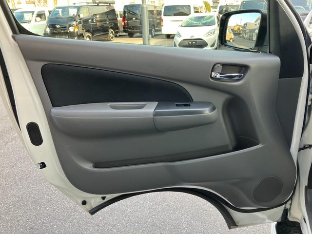 NV350キャラバンバン ロングライダープレミアムGXターボ ナビTV/バックモニター/ETC車載器/フルエアロ/エマージェンシーブレーキ/ローダウン/社外アルミ/デイライト/HIDヘッドライト/ベッドキット/サイドバイザー/スマートキー&プッシュスタート(41枚目)