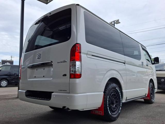 ハイエースバン ロングスーパーＧＬ　ダークプライムＳ　４ＷＤ／パワスラ／９ｉｎ大型ナビＴＶ／全方位カメラ／デジタルミラー／寒冷地／社外アルミ／ＴＲＤエアロ／１オーナー（11枚目）