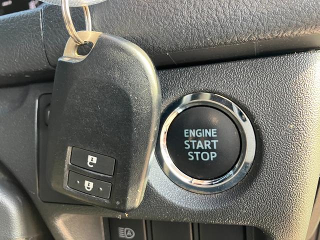 ハイエースバン スーパーＧＬ　ダークプライムＩＩ　寒冷地仕様／デジタルミラー／全方位カメラ／ナビＴＶ／ＥＴＣ／社外アルミ／フロントエアロ／ローダウン／ベッドキット（3枚目）