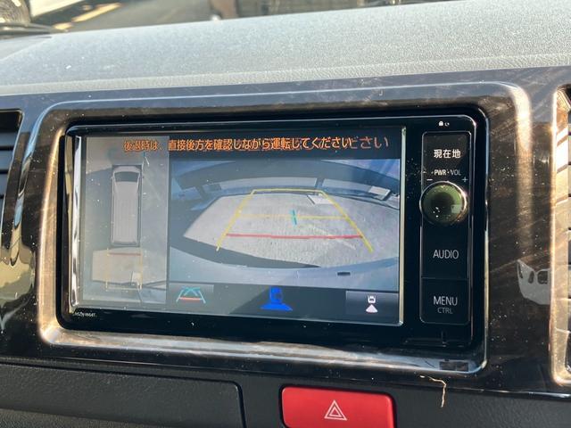 ハイエースバン スーパーＧＬ　ダークプライムＩＩ　寒冷地仕様／デジタルミラー／全方位カメラ／ナビＴＶ／ＥＴＣ／社外アルミ／フロントエアロ／ローダウン／ベッドキット（4枚目）