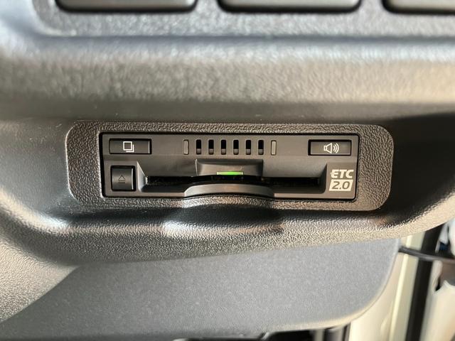 ハイエースバン スーパーＧＬ　ダークプライムＩＩ　寒冷地仕様／デジタルミラー／全方位カメラ／ナビＴＶ／ＥＴＣ／社外アルミ／フロントエアロ／ローダウン／ベッドキット（19枚目）